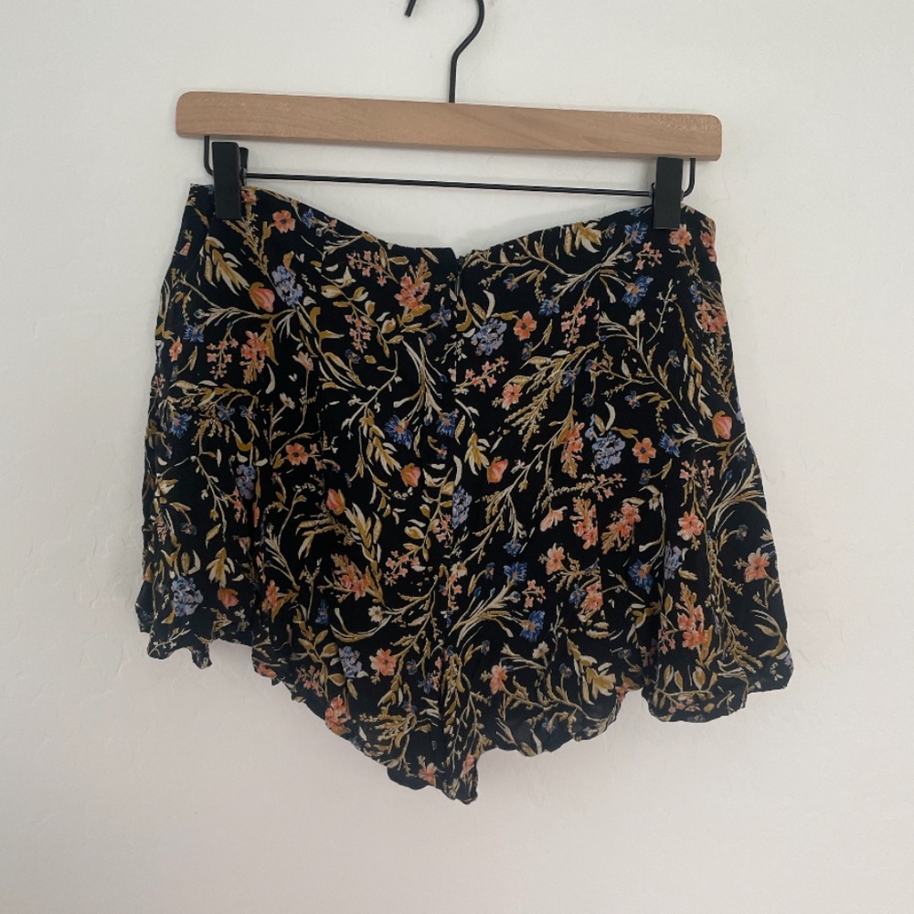 Kimchi Blue Floral Girly Chic Glam Hipster Hippie Artsy Art Vaca Cottage Shorts - Picture 5 of 8